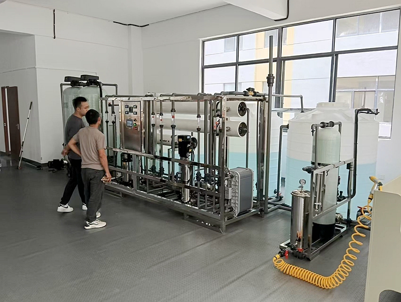 麗水客戶定制2噸超純水設備，安裝調(diào)試完成移交客戶使用。(圖2)