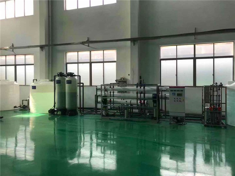 常州3噸超純水設(shè)備 水駐極熔噴布用水設(shè)備(圖1)