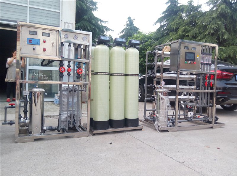 0.5T/H二級反滲透加EDI超純水設備(圖1)